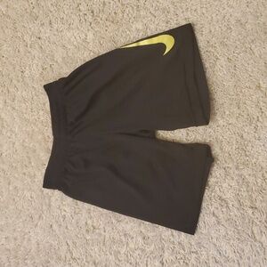 5 For $25 Nike Dri Fit Kids Athletic Shorts Size Medium 6 Black